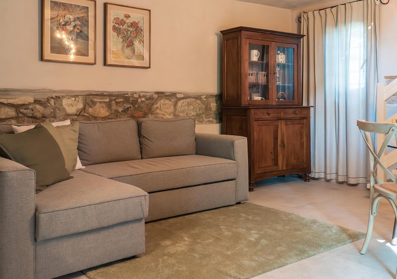 Casale Gambini Apartment Quattro Castella Екстериор снимка